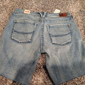 Bullhead‎ denim shorts
